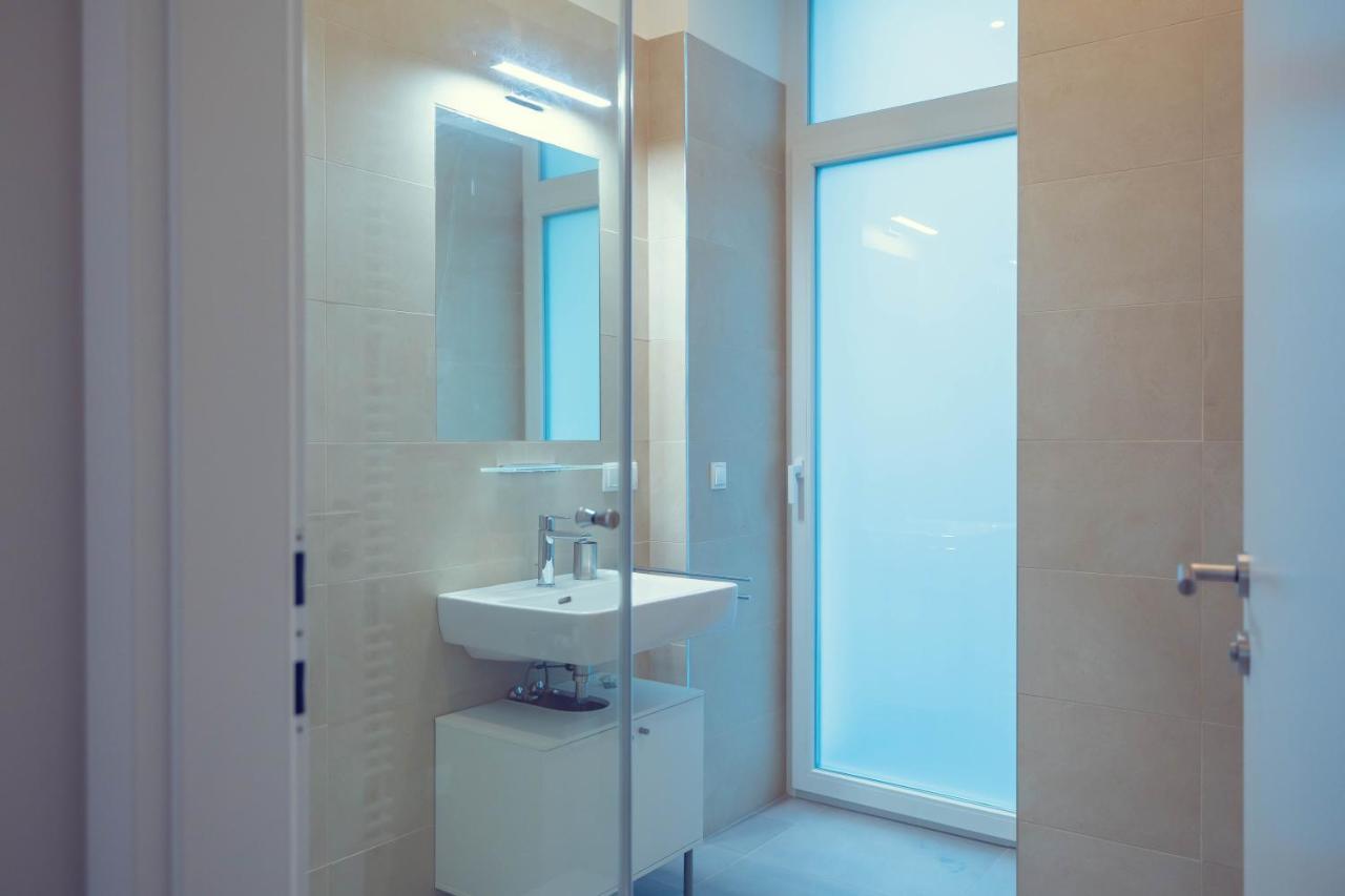 The 77 Berta Apartment Vienna Luaran gambar